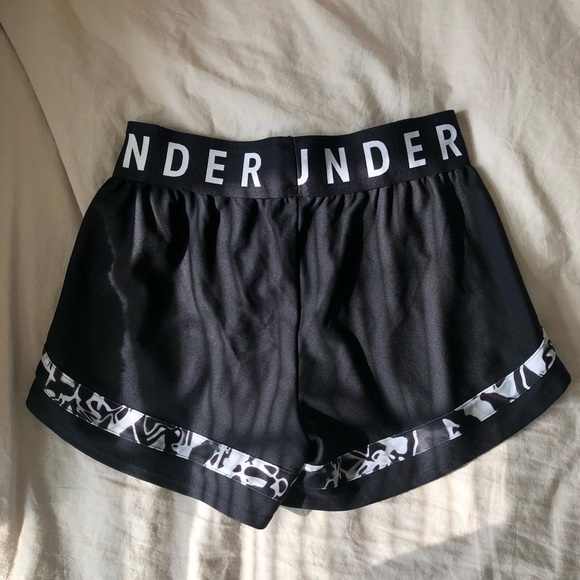 Extra-Small, Black and White Athletic Shorts from Under Armour - Picture 3 of 4